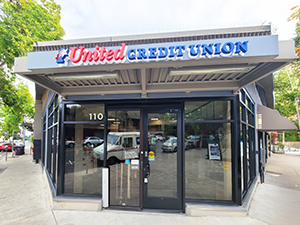 Oakland, CA (Rockridge) branch